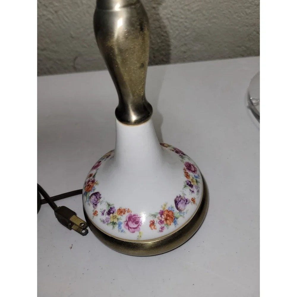 Antique Crystal‎ English Oil Lamp Porcelain Boudoir Vanity Nightstand Pair